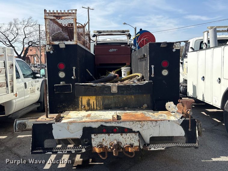 image for item FB8669 2011 International WorkStar 7400 utility / service truck