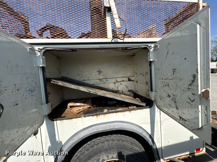 image for item FB8669 2011 International WorkStar 7400 utility / service truck