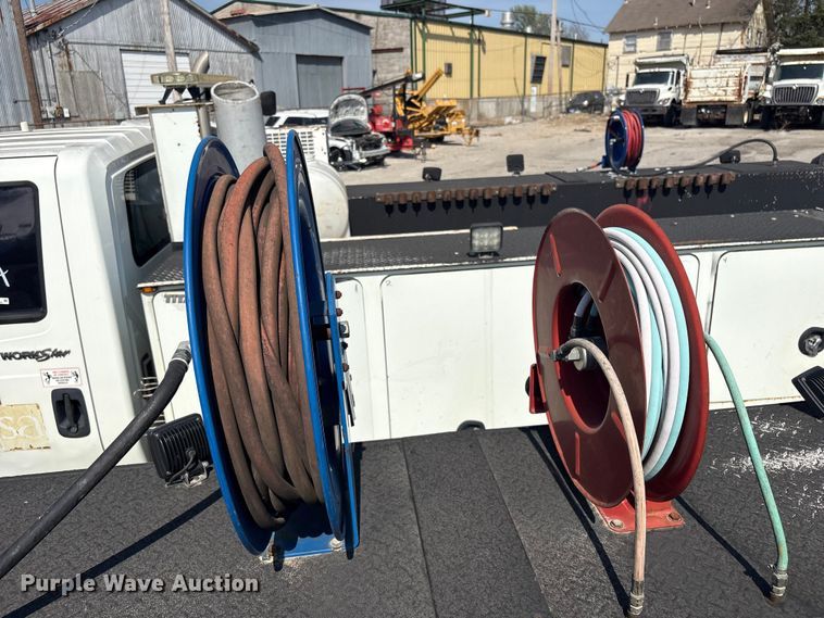 image for item FB8669 2011 International WorkStar 7400 utility / service truck