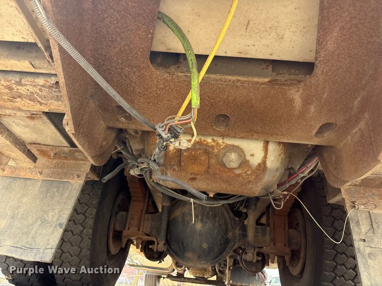 image for item FB8669 2011 International WorkStar 7400 utility / service truck