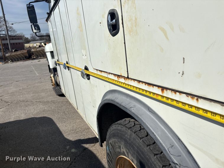 image for item FB8669 2011 International WorkStar 7400 utility / service truck