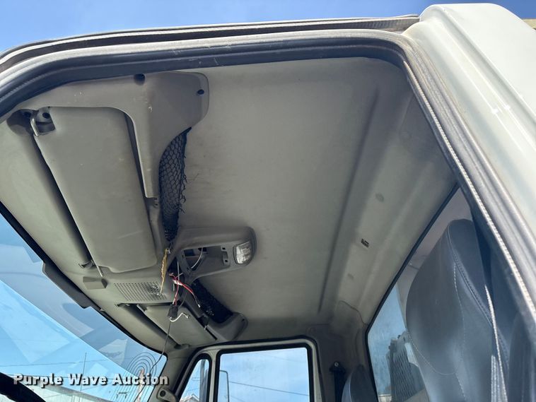 image for item FB8669 2011 International WorkStar 7400 utility / service truck