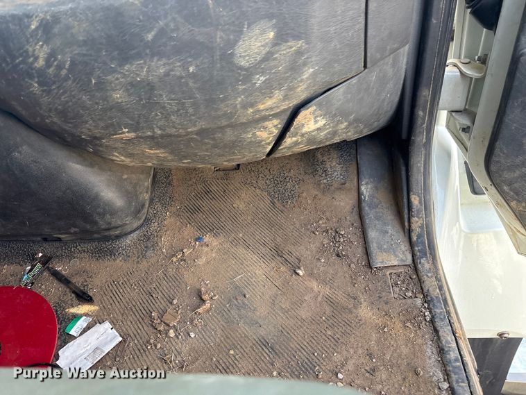 image for item FB8669 2011 International WorkStar 7400 utility / service truck