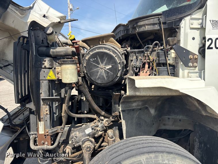 image for item FB8669 2011 International WorkStar 7400 utility / service truck