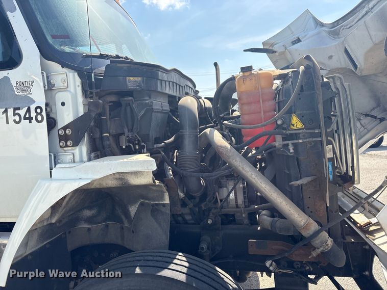 image for item FB8669 2011 International WorkStar 7400 utility / service truck