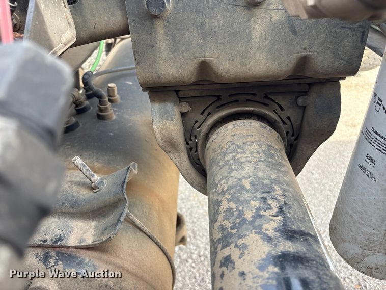 image for item FB8670 2013 Freightliner 114SD semi truck