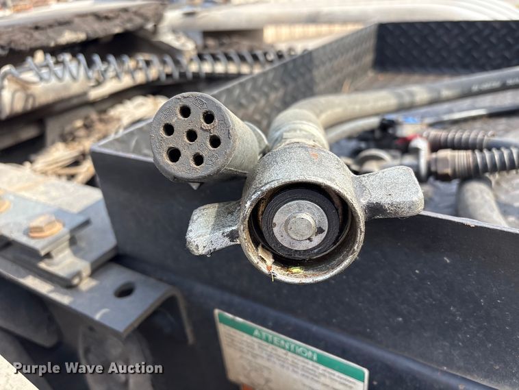 image for item FB8670 2013 Freightliner 114SD semi truck