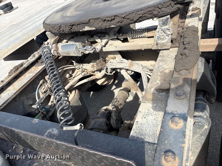 image for item FB8670 2013 Freightliner 114SD semi truck