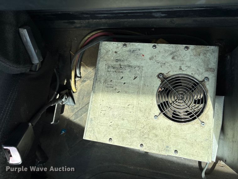 image for item FB8670 2013 Freightliner 114SD semi truck