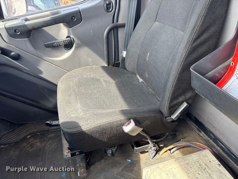 image for item FB8670 2013 Freightliner 114SD semi truck