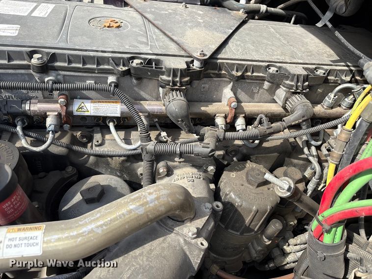 image for item FB8670 2013 Freightliner 114SD semi truck