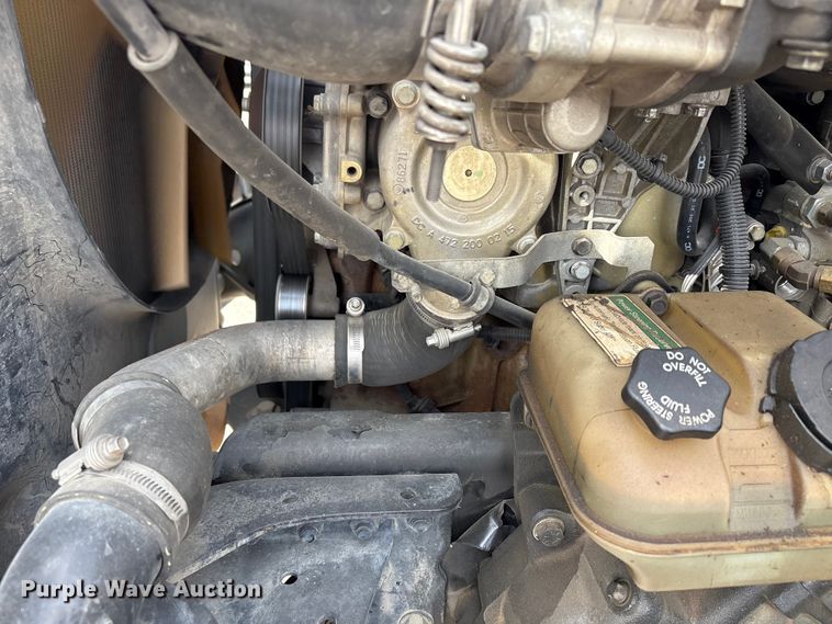 image for item FB8670 2013 Freightliner 114SD semi truck