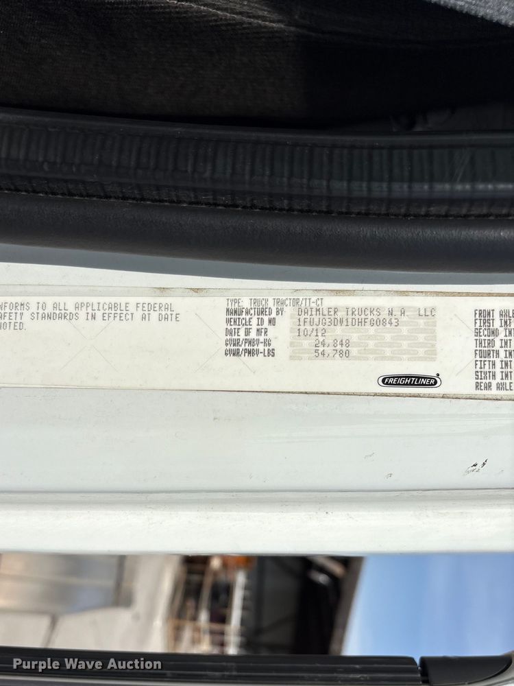 image for item FB8670 2013 Freightliner 114SD semi truck