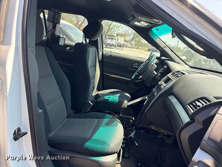 image for item FB8672 2013 Ford Explorer Police Interceptor SUV