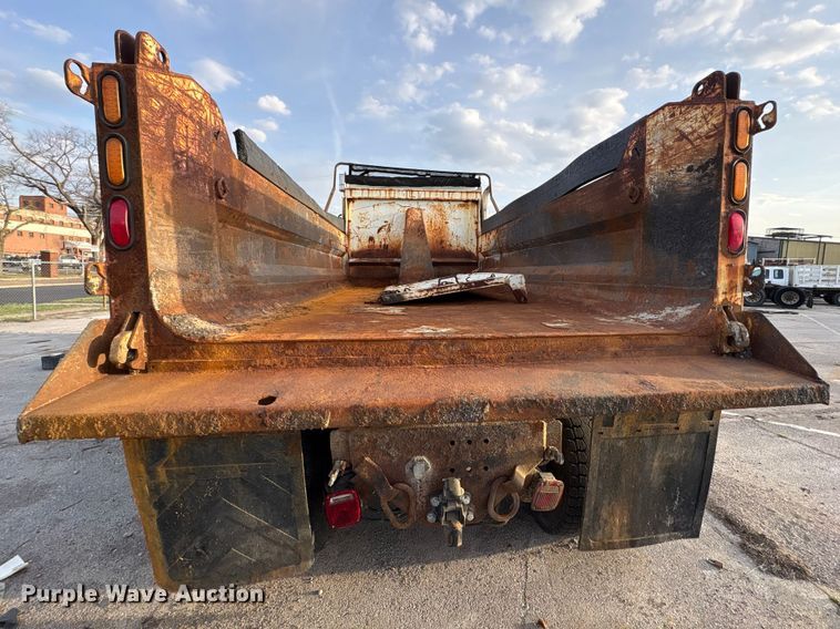 image for item FB8673 2011 International WorkStar 7400 dump truck