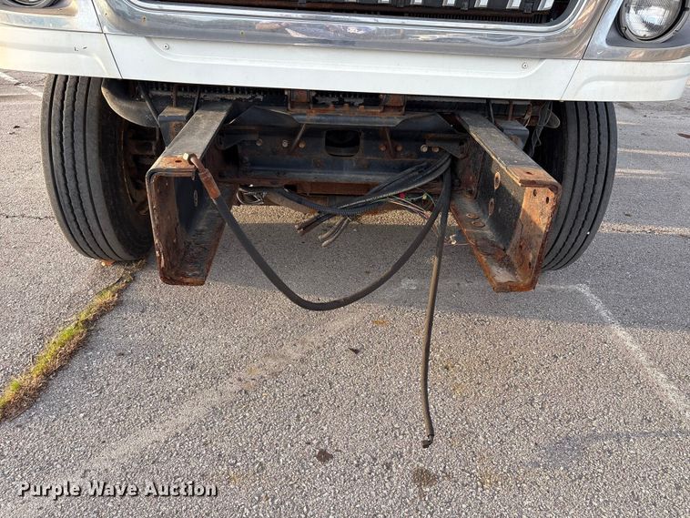 image for item FB8673 2011 International WorkStar 7400 dump truck