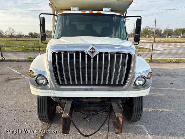 image for item FB8673 2011 International WorkStar 7400 dump truck