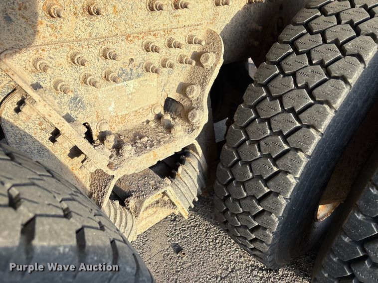 image for item FB8673 2011 International WorkStar 7400 dump truck