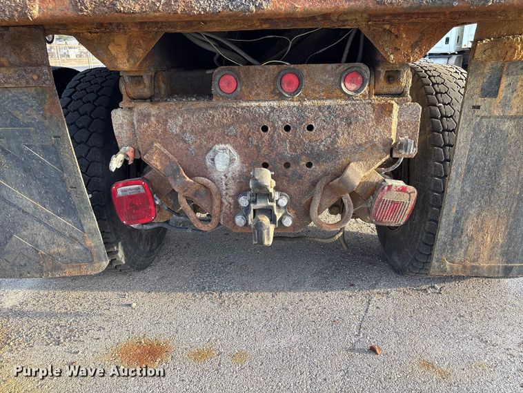 image for item FB8673 2011 International WorkStar 7400 dump truck