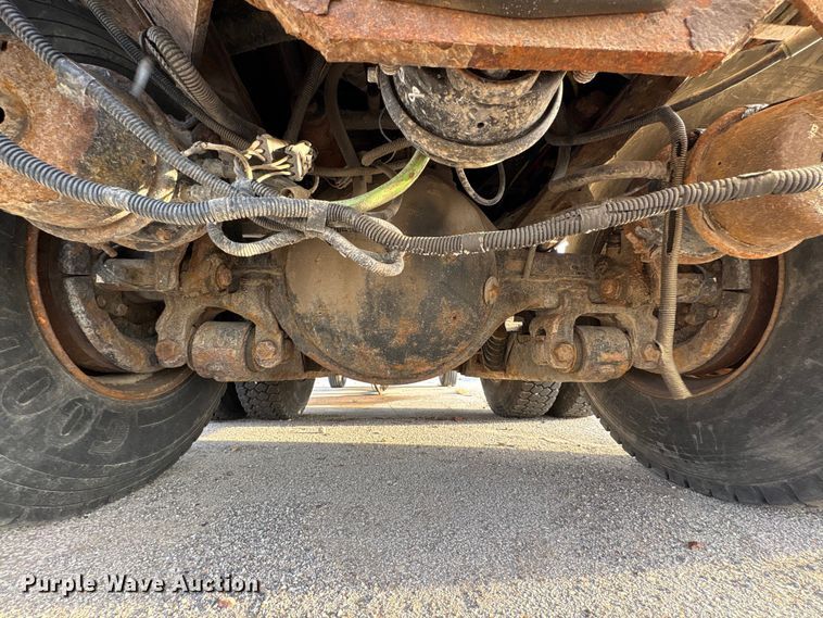 image for item FB8673 2011 International WorkStar 7400 dump truck