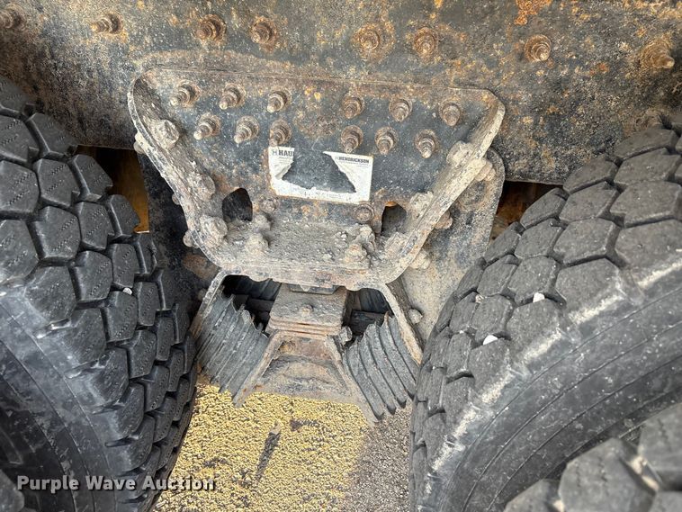 image for item FB8673 2011 International WorkStar 7400 dump truck