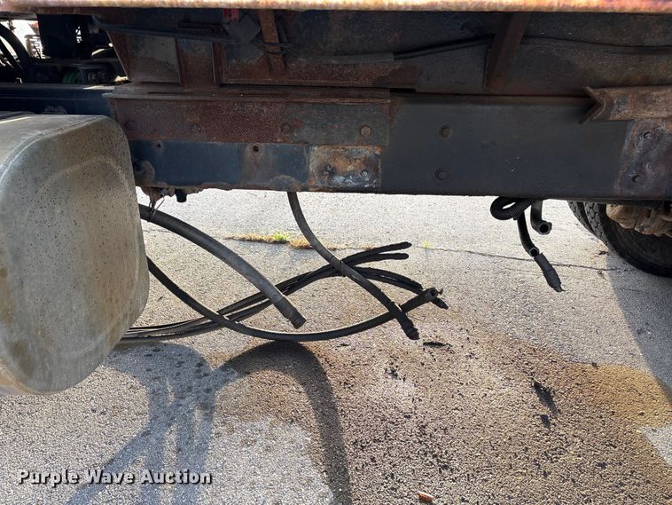 image for item FB8673 2011 International WorkStar 7400 dump truck