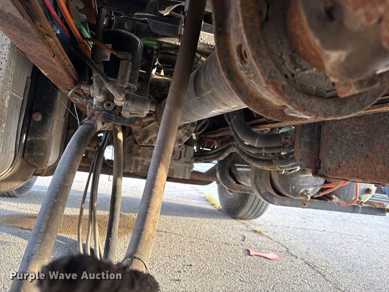 image for item FB8673 2011 International WorkStar 7400 dump truck