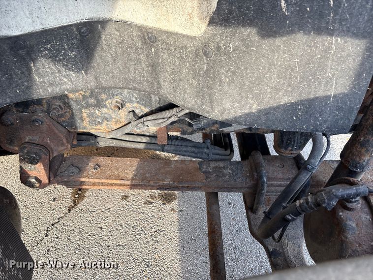 image for item FB8673 2011 International WorkStar 7400 dump truck