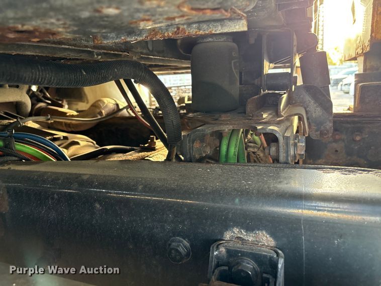 image for item FB8673 2011 International WorkStar 7400 dump truck