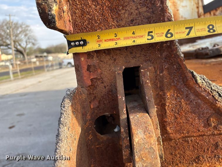 image for item FB8673 2011 International WorkStar 7400 dump truck