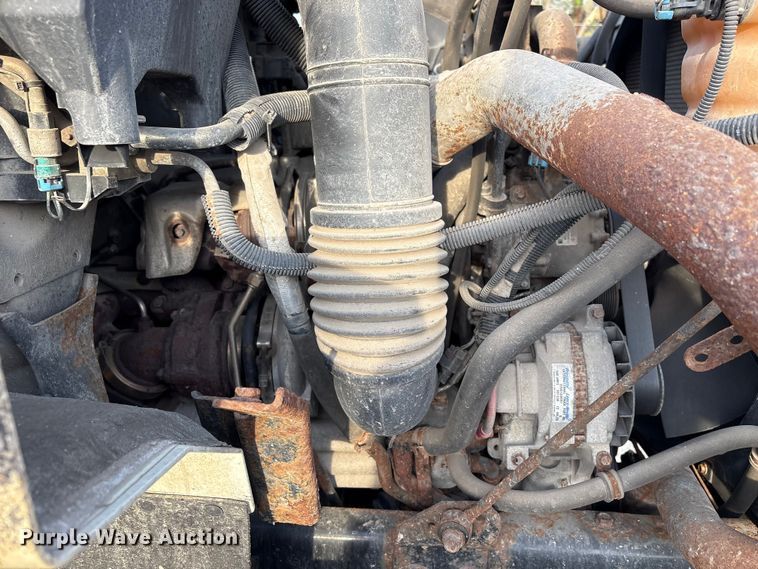 image for item FB8673 2011 International WorkStar 7400 dump truck