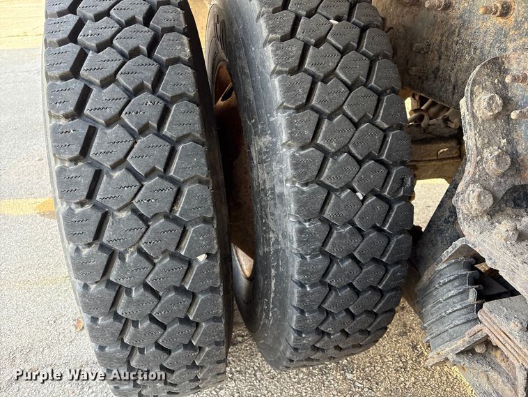 image for item FB8673 2011 International WorkStar 7400 dump truck