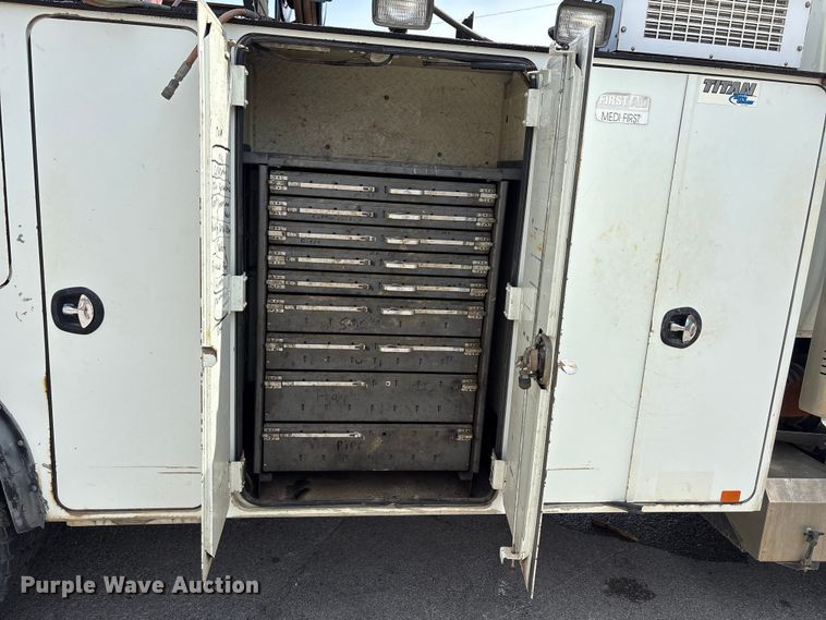 image for item FB8676 2011 International WorkStar 7400 utility / service truck