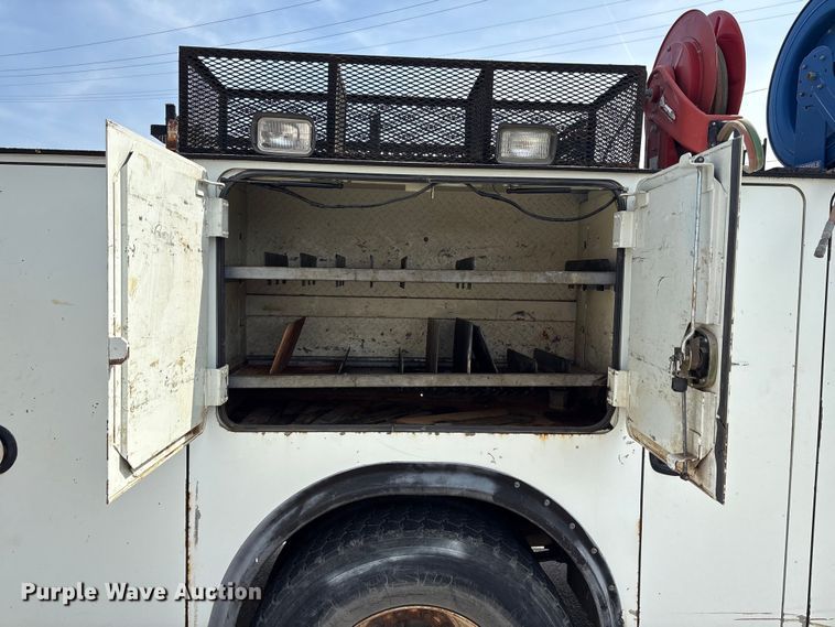 image for item FB8676 2011 International WorkStar 7400 utility / service truck