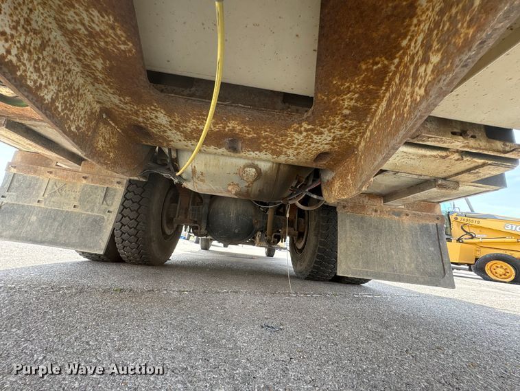 image for item FB8676 2011 International WorkStar 7400 utility / service truck