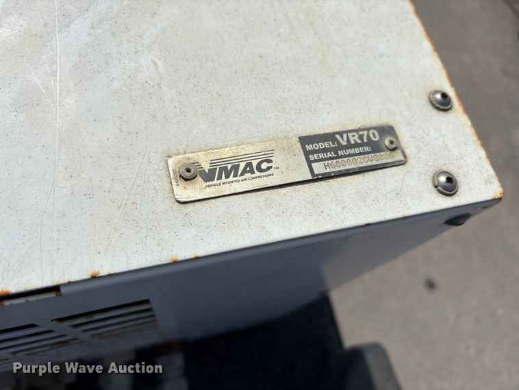 image for item FB8676 2011 International WorkStar 7400 utility / service truck