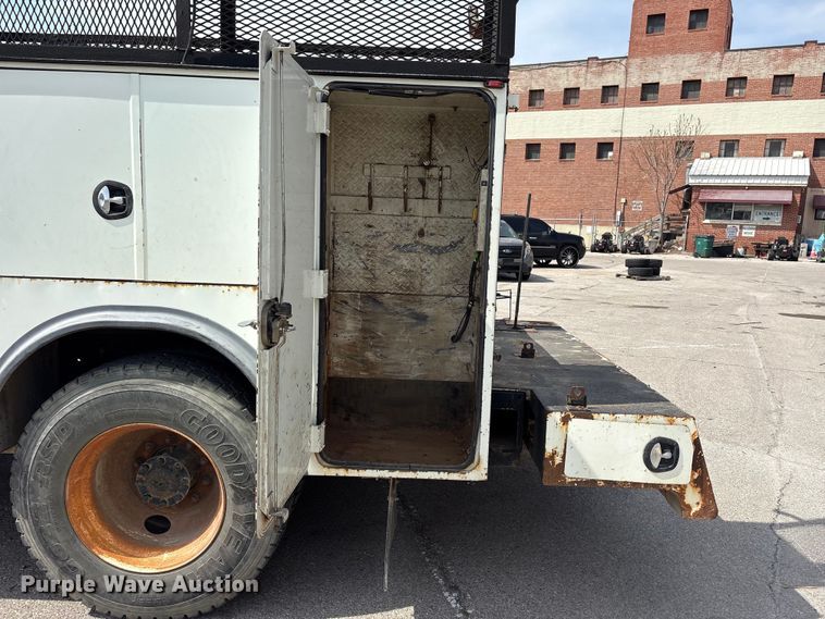 image for item FB8676 2011 International WorkStar 7400 utility / service truck