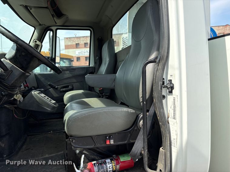 image for item FB8676 2011 International WorkStar 7400 utility / service truck