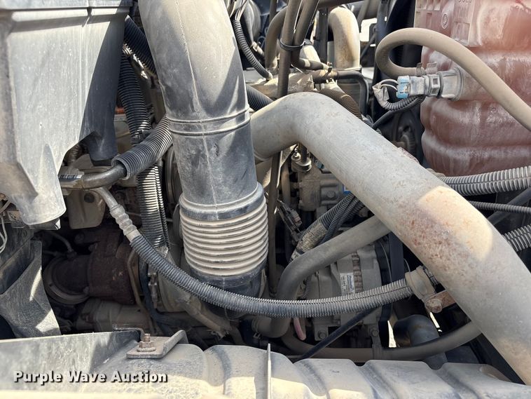 image for item FB8676 2011 International WorkStar 7400 utility / service truck