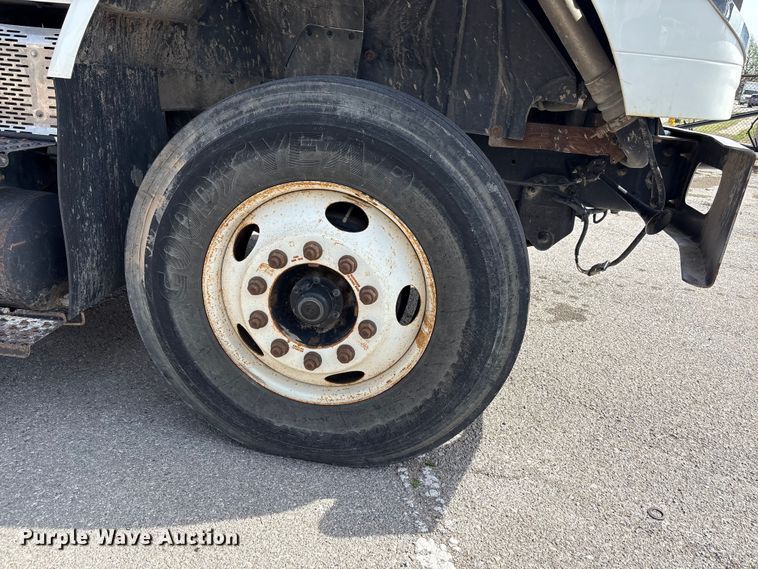 image for item FB8676 2011 International WorkStar 7400 utility / service truck