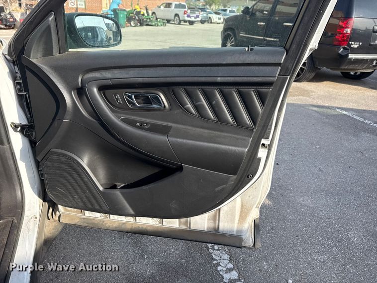 image for item FB8677 2014 Ford Taurus Police Interceptor 