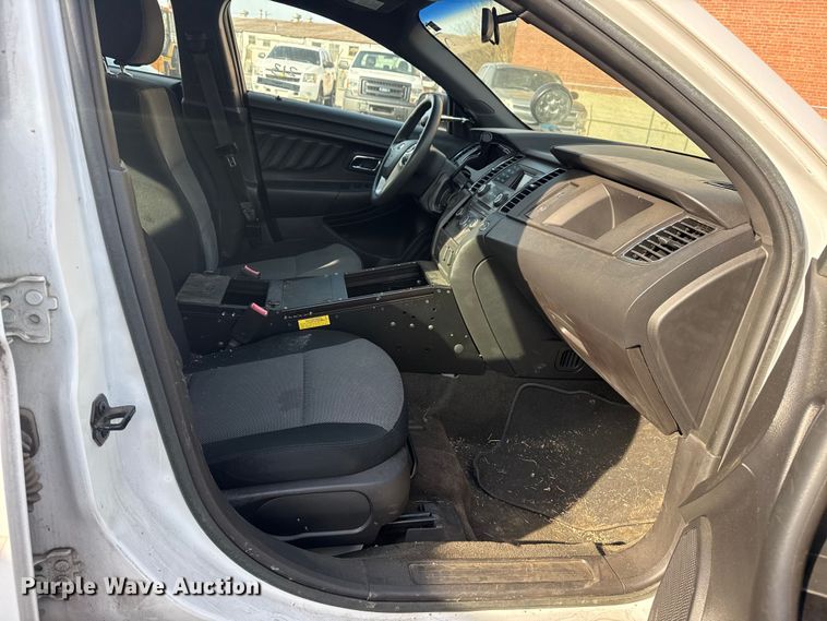 image for item FB8677 2014 Ford Taurus Police Interceptor 