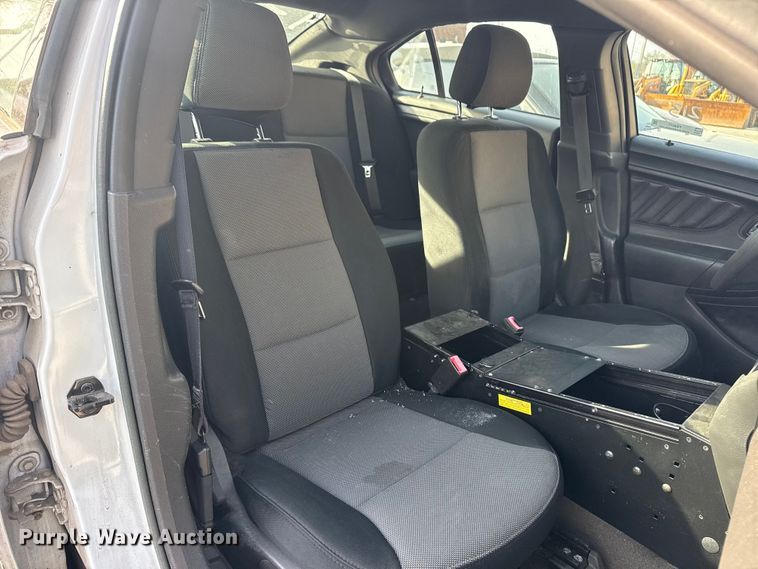 image for item FB8677 2014 Ford Taurus Police Interceptor 