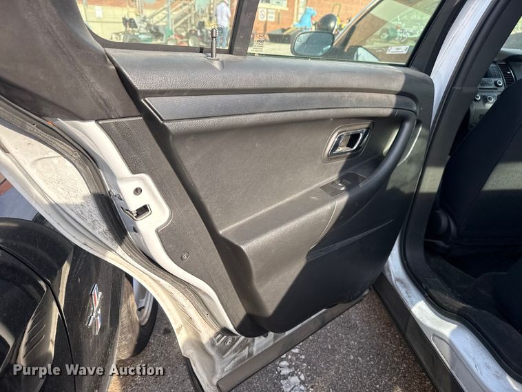 image for item FB8677 2014 Ford Taurus Police Interceptor 