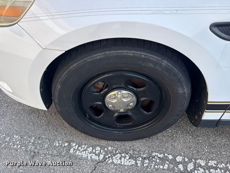 image for item FB8677 2014 Ford Taurus Police Interceptor 