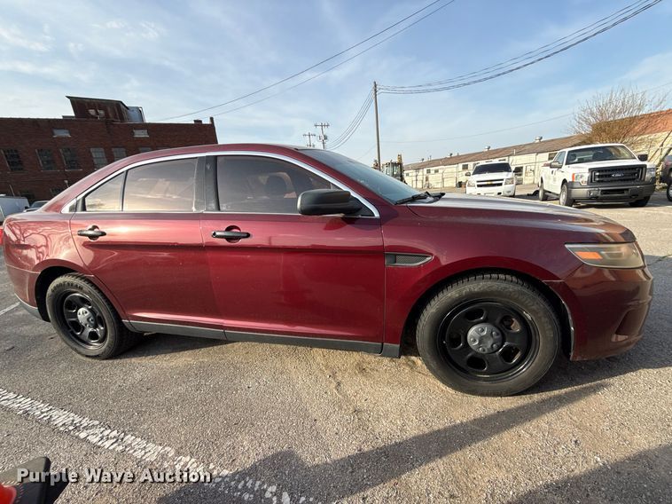 image for item FB8678 2015 Ford Taurus Police Interceptor 