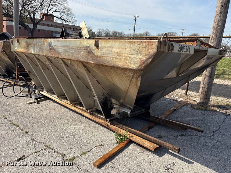 image for item FB8679 Swenson spreader