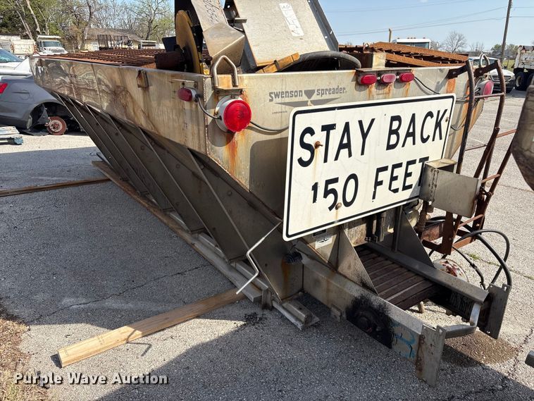 image for item FB8679 Swenson spreader