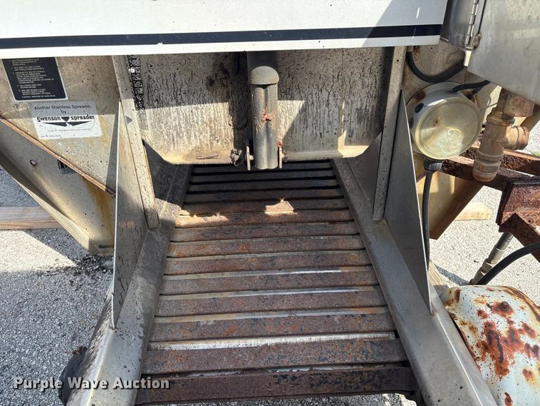 image for item FB8679 Swenson spreader