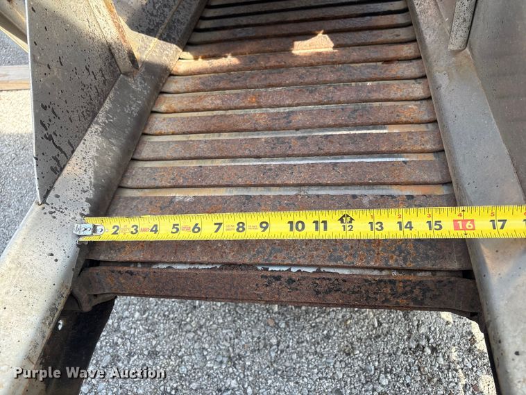 image for item FB8679 Swenson spreader